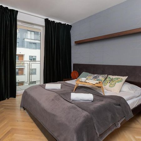 Superior Apartment With Balcony & Parking Gdansk By Noclegi Renters Prestige エクステリア 写真