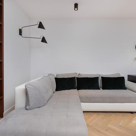 Superior Apartment With Balcony & Parking Gdansk By Noclegi Renters Prestige エクステリア 写真