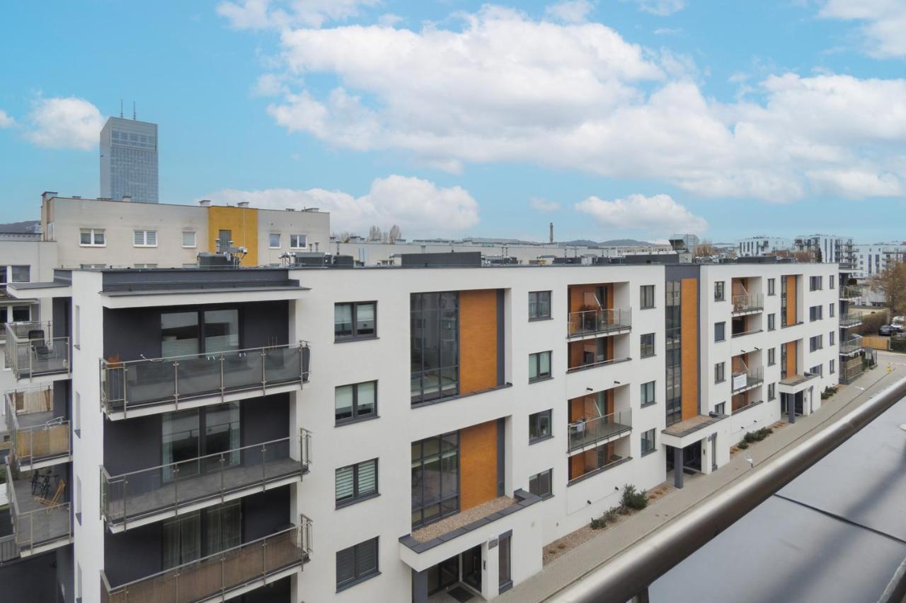 Superior Apartment With Balcony & Parking Gdansk By Noclegi Renters Prestige エクステリア 写真
