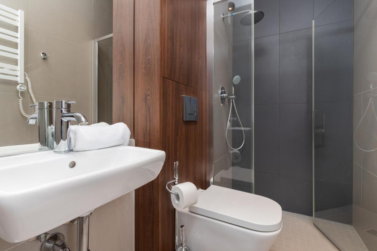 Superior Apartment With Balcony & Parking Gdansk By Noclegi Renters Prestige エクステリア 写真